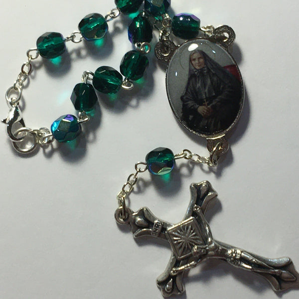 Cabrini Centerpiece Auto Rosary